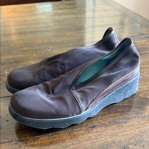 Thierry Rabotin Women's Brown Slip-On Shoes